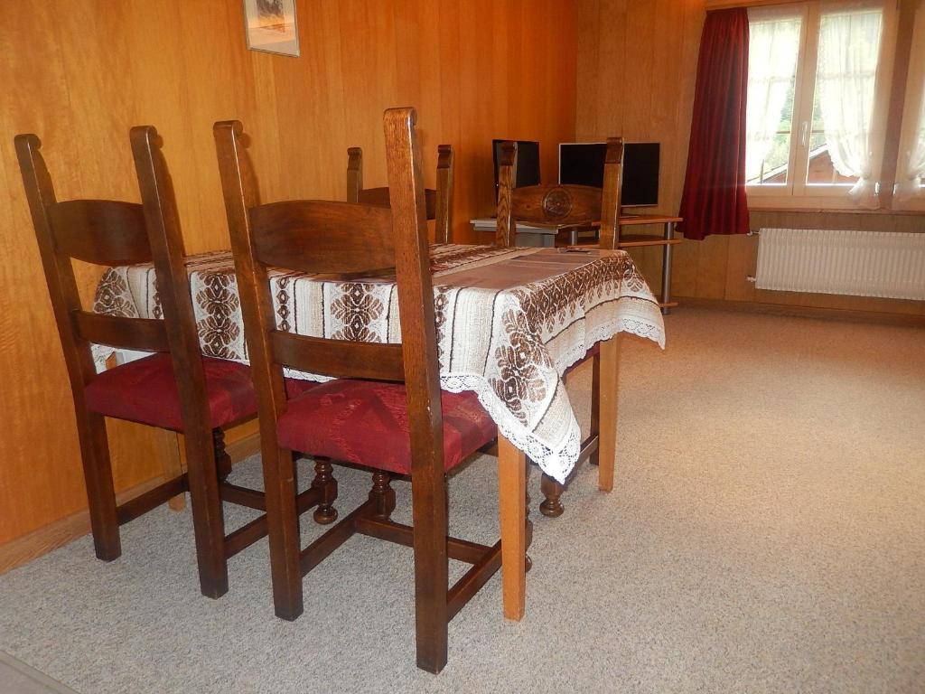 Boltigen Ferienwohnung Kalchofen חדר תמונה